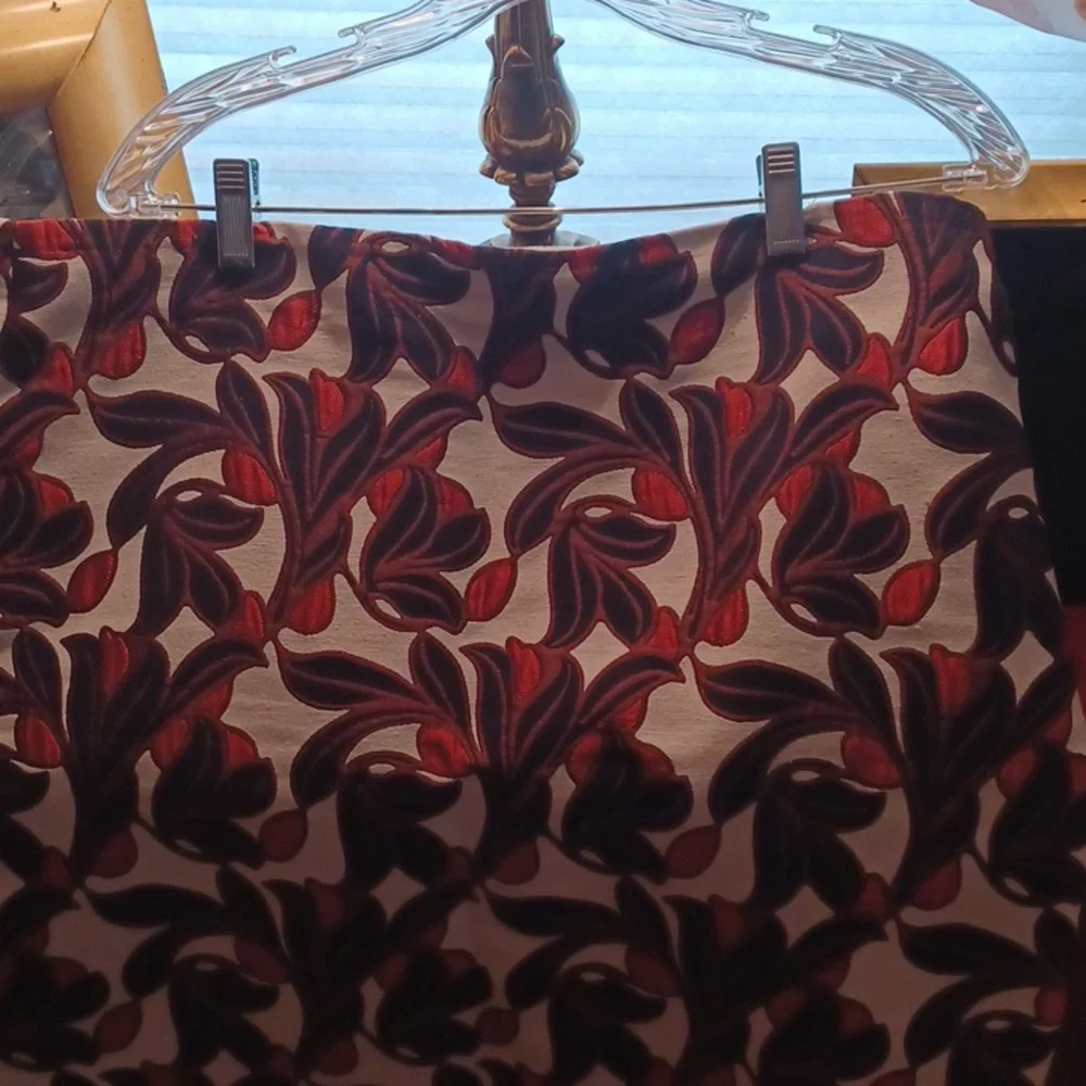 Very cute A line skirt. - Picture 3 of 4